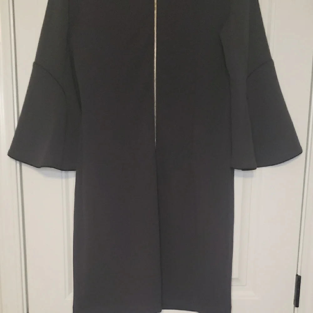 Elegant Gray Women's Dress - Picture 9 of 10